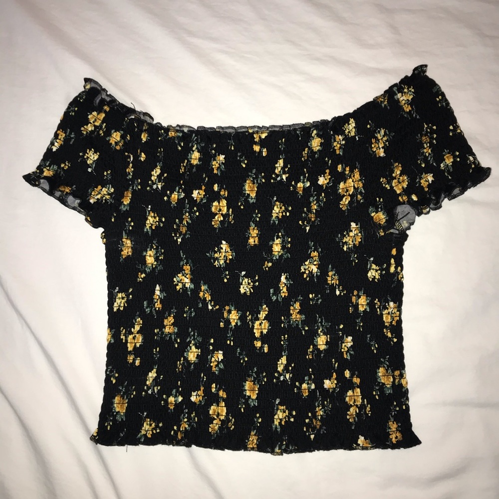 Black and Yellow Flower Top